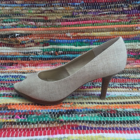 Nelly & Katie highs heels - Picture 3 of 4